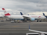 Austrian Airlines Boeing 777-2Z9(ER) (OE-LPC) at  Newark - Liberty International, United States