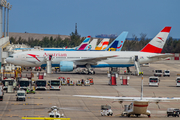 Austrian Airlines Boeing 777-2Q8(ER) (OE-LPE) at  Gran Canaria, Spain