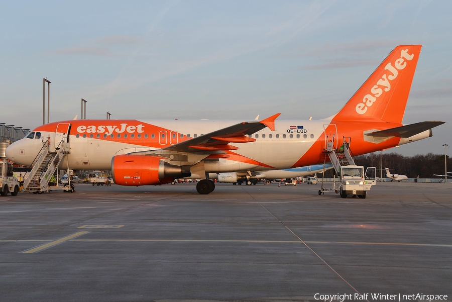 easyJet Europe Airbus A319-111 (OE-LQD) | Photo 307946