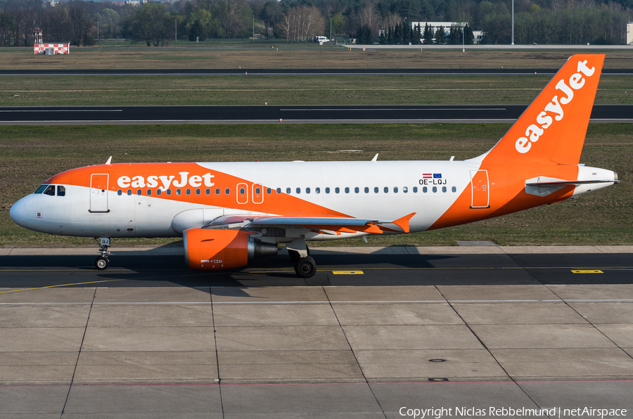 easyJet Europe Airbus A319-111 (OE-LQJ) | Photo 313570