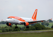 easyJet Europe Airbus A319-111 (OE-LQM) at  London - Luton, United Kingdom