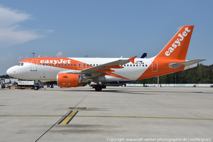 easyJet Europe Airbus A319-111 (OE-LQW) | Photo 370811