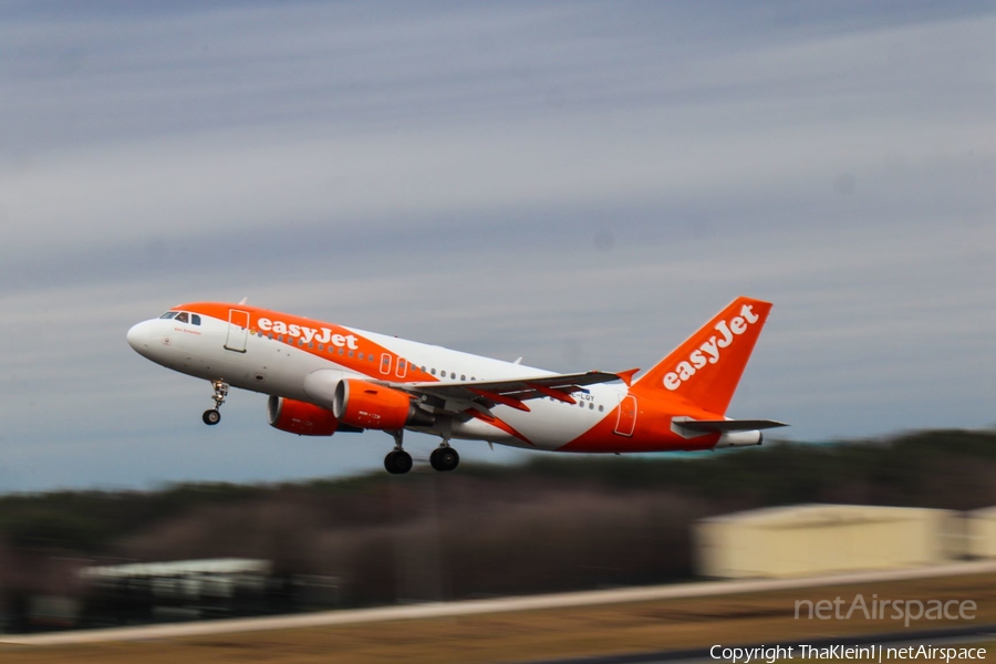 easyJet Europe Airbus A319-111 (OE-LQY) | Photo 434244