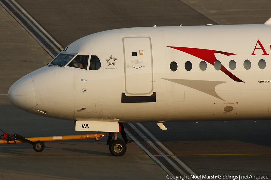 Austrian Arrows (Tyrolean) Fokker 100 (OE-LVA) | Photo 4023