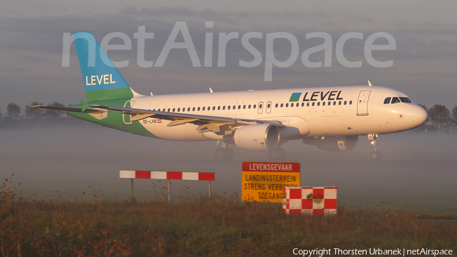 Level Airbus A320-214 (OE-LVR) | Photo 370698