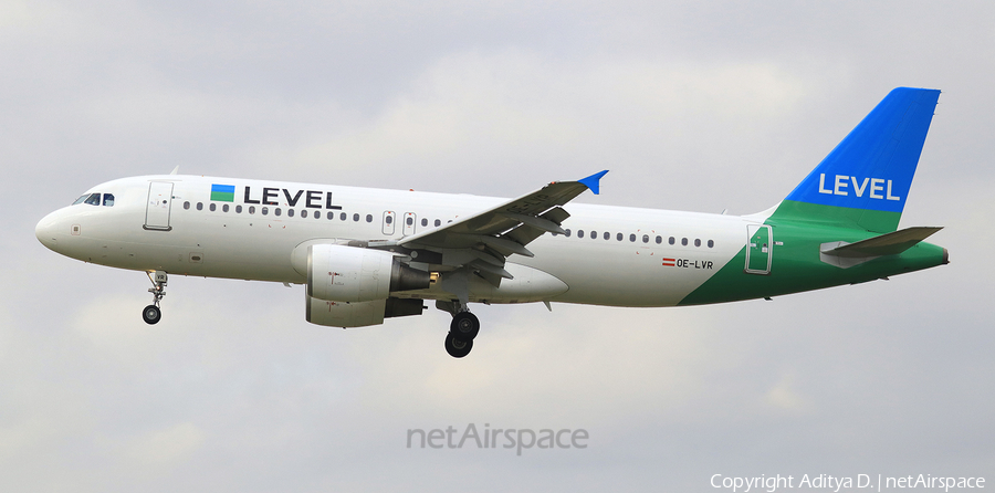Level Airbus A320-214 (OE-LVR) | Photo 365037
