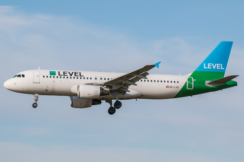 Level Austria Airbus A320-216 (OE-LVS) at  Barcelona - El Prat, Spain