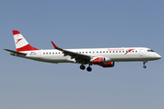 Austrian Airlines Embraer ERJ-195LR (ERJ-190-200LR) (OE-LWB) at  Warsaw - Frederic Chopin International, Poland