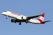 Austrian Airlines Embraer ERJ-195LR (ERJ-190-200LR) (OE-LWD) at  Warsaw - Frederic Chopin International, Poland