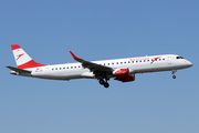 Austrian Airlines Embraer ERJ-195LR (ERJ-190-200LR) (OE-LWF) at  Budapest - Ferihegy International, Hungary