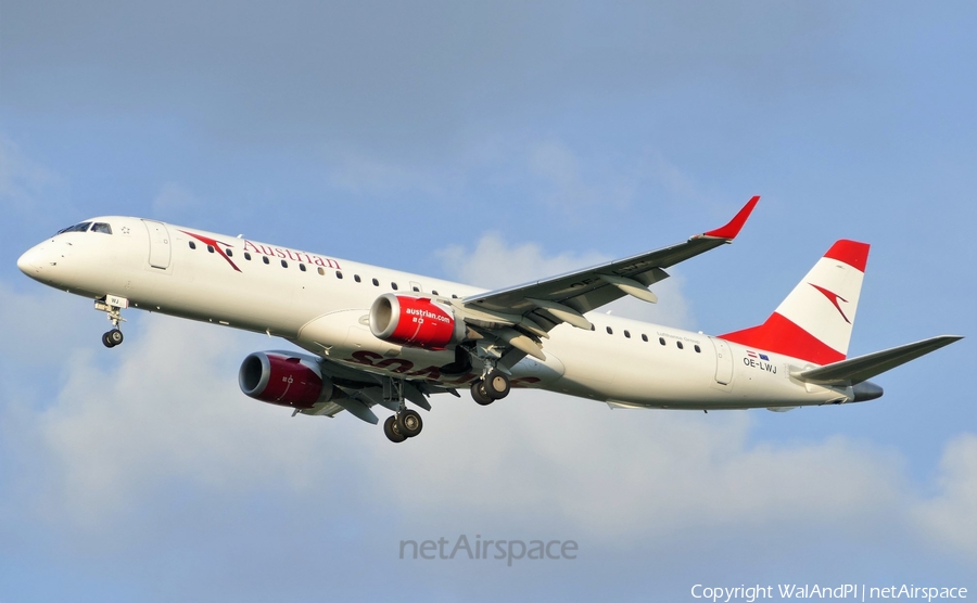 Austrian Airlines Embraer ERJ-195LR (ERJ-190-200LR) (OE-LWJ) | Photo 449652