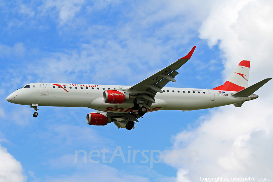 Austrian Airlines Embraer ERJ-195LR (ERJ-190-200LR) (OE-LWM) | Photo 526428