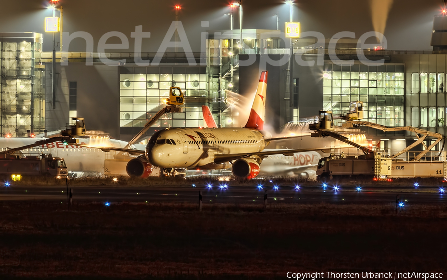 Austrian Airlines Airbus A320-216 (OE-LXB) | Photo 368932