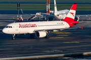 Austrian Airlines Airbus A320-214 (OE-LZA) at  Hamburg - Fuhlsbuettel (Helmut Schmidt), Germany