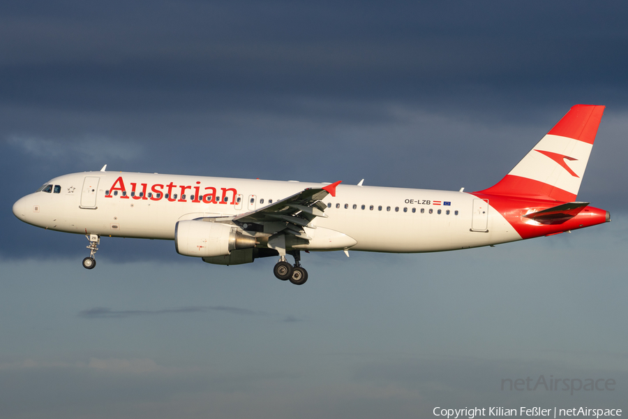 Austrian Airlines Airbus A320-214 (OE-LZB) | Photo 475795