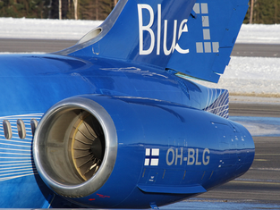 Blue1 Boeing 717-2CM (OH-BLG) at  Helsinki - Vantaa, Finland
