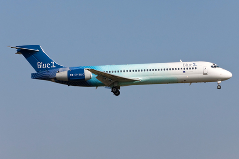 Blue1 Boeing 717-2K9 (OH-BLO) at  Amsterdam - Schiphol, Netherlands