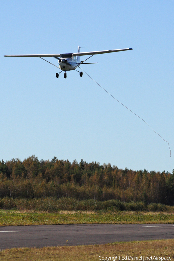Oulun Ilmailukerho Cessna F172H Skyhawk (OH-CEZ) | Photo 60797