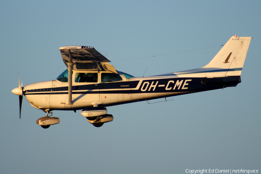 (Private) Cessna 172M Skyhawk (OH-CME) | Photo 3288