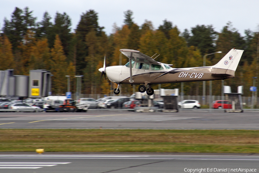 (Private) Cessna 172P Skyhawk (OH-CVB) | Photo 57439