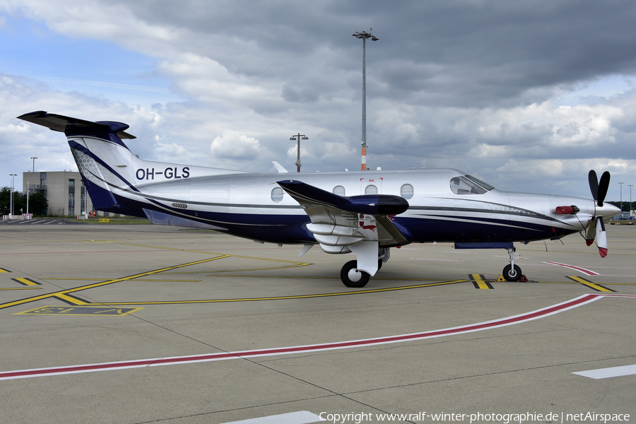 Fly 7 Executive Aviation Pilatus PC-12/47E (OH-GLS) | Photo 535333