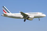 Finnair Airbus A319-112 (OH-LVD) at  Hamburg - Fuhlsbuettel (Helmut Schmidt), Germany