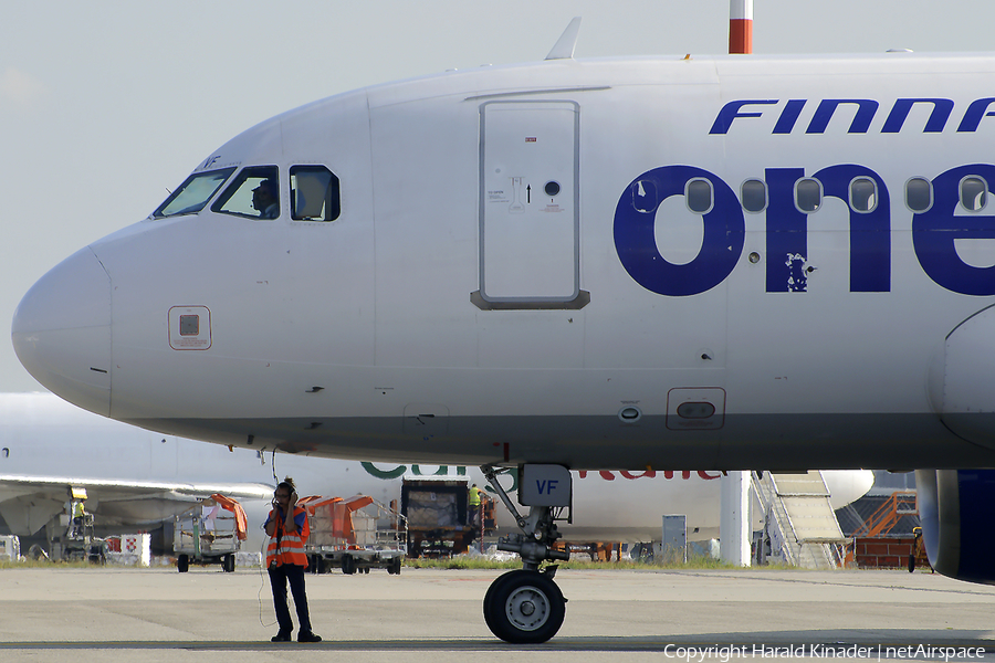 Finnair Airbus A319-112 (OH-LVF) | Photo 312422