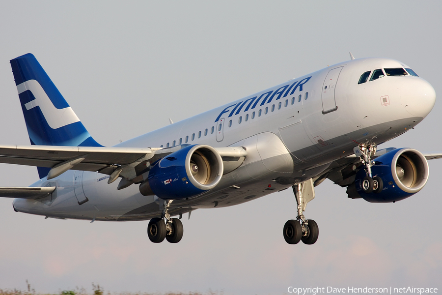 Finnair Airbus A319-112 (OH-LVK) | Photo 3236