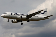 Finnair Airbus A320-214 (OH-LXD) at  London - Heathrow, United Kingdom