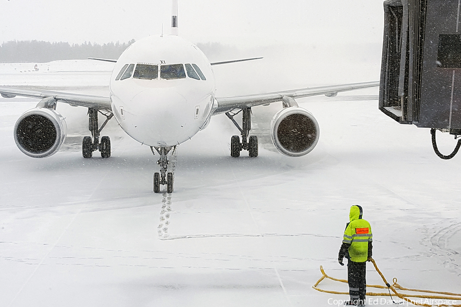 Finnair Airbus A320-214 (OH-LXI) | Photo 232387