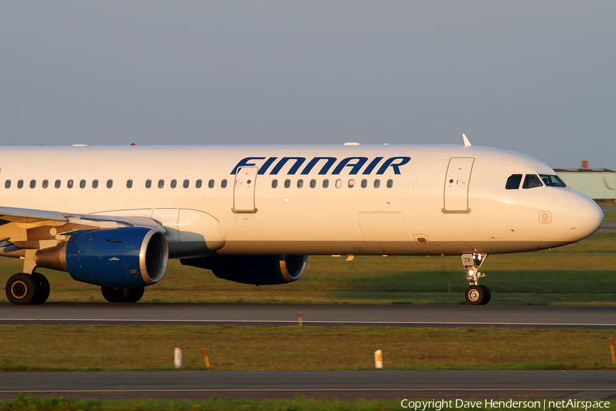 Finnair Airbus A321-211 (OH-LZB) | Photo 4604