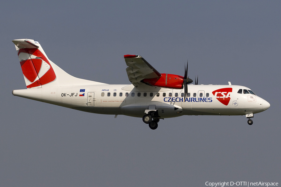 CSA Czech Airlines ATR 42-500 (OK-JFJ) | Photo 273069