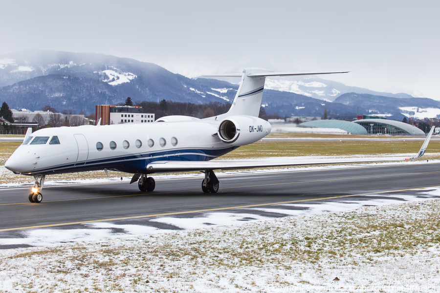 ABS Jets Gulfstream G-V-SP (G550) (OK-JMD) | Photo 209736