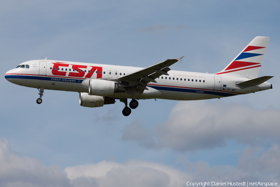 CSA Czech Airlines Airbus A320-214 (OK-MEI) | Photo 417255
