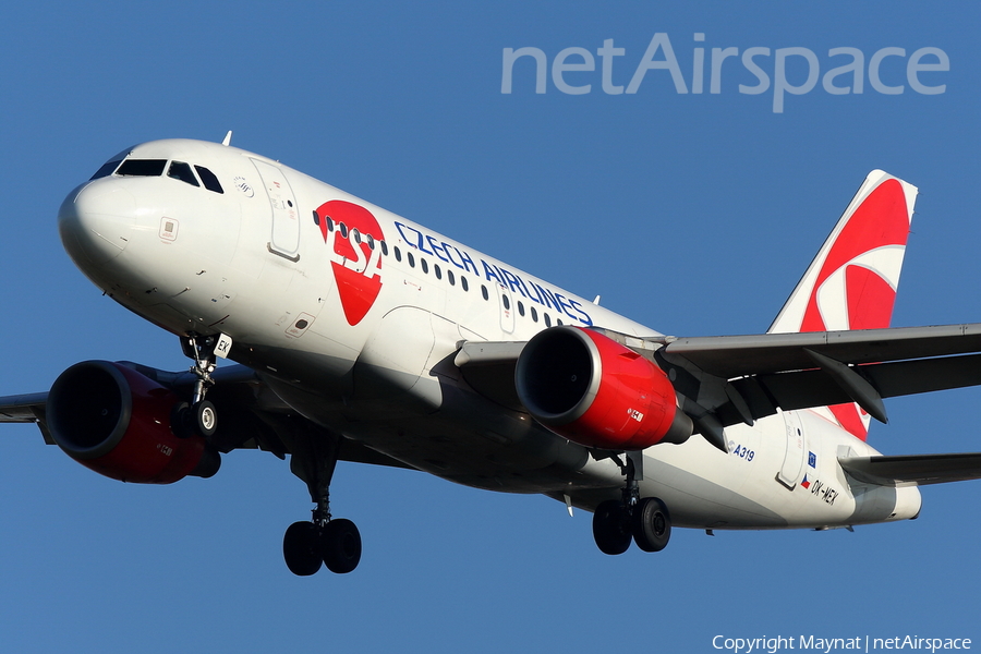 CSA Czech Airlines Airbus A319-112 (OK-MEK) | Photo 141099