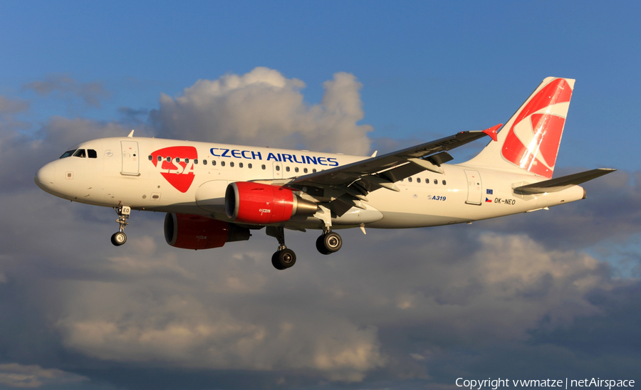 CSA Czech Airlines Airbus A319-112 (OK-NEO) | Photo 425806