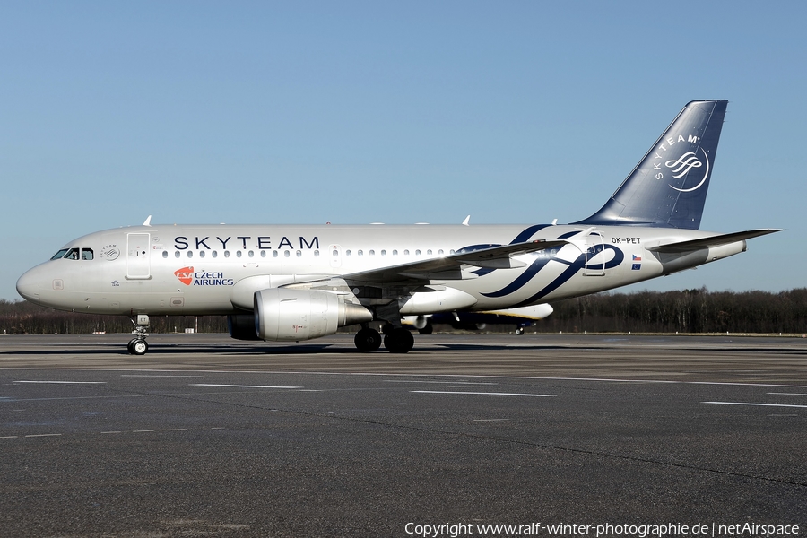 CSA Czech Airlines Airbus A319-112 (OK-PET) | Photo 389365