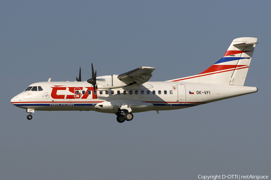 CSA Czech Airlines ATR 42-320 (OK-VFI) | Photo 277490