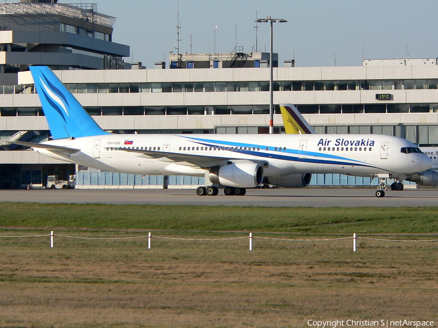 Air Slovakia Boeing 757-236 (OM-ASB) | Photo 105275