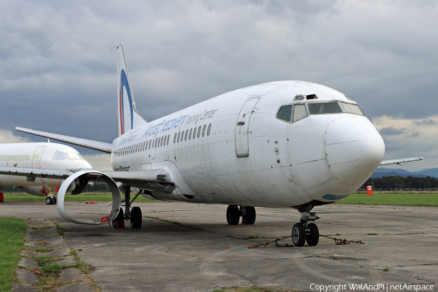 Air Slovakia Boeing 737-306 (OM-ASE) | Photo 473321