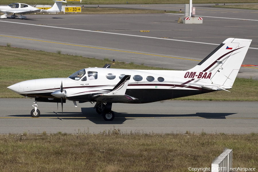 Alpha Jet Cessna 414A Chancellor (OM-BAA) | Photo 451775