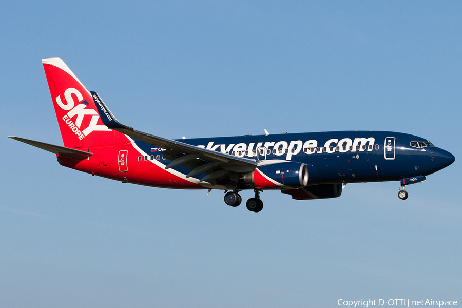 SkyEurope Boeing 737-76N (OM-NGC) | Photo 199705