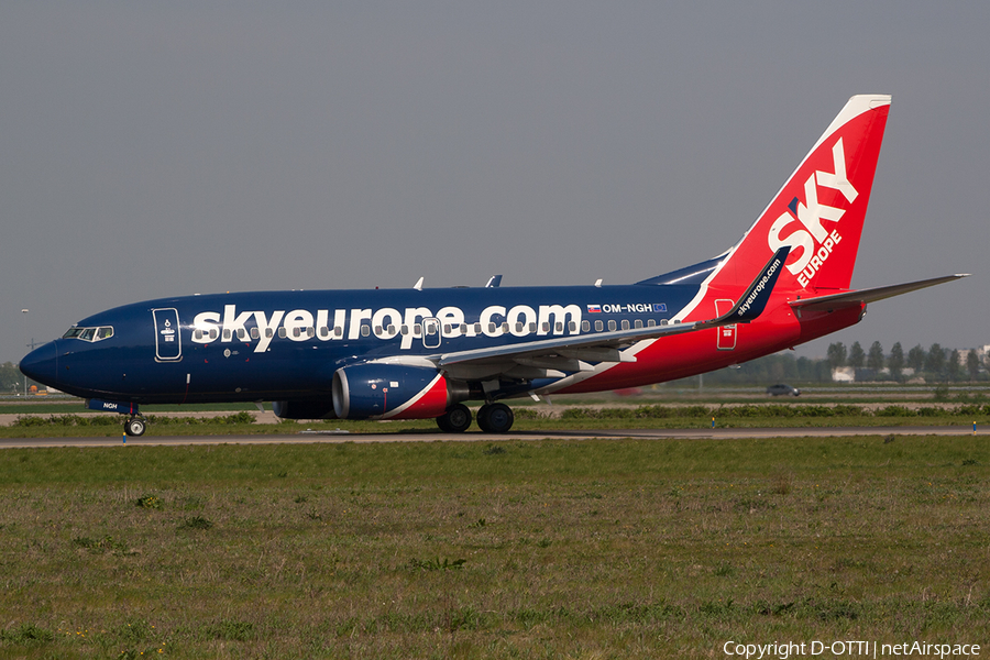 SkyEurope Boeing 737-76N (OM-NGH) | Photo 199095