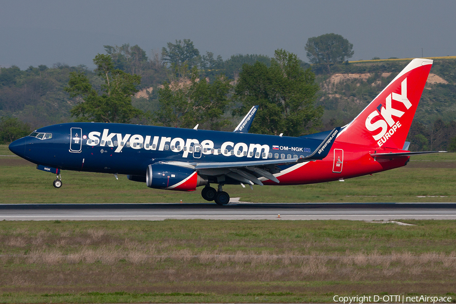 SkyEurope Boeing 737-76N (OM-NGK) | Photo 254560