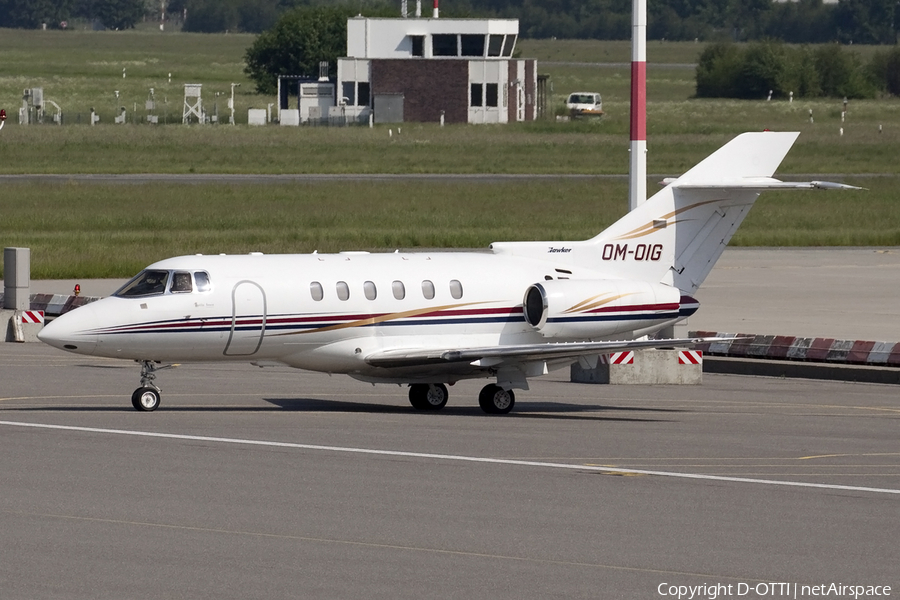 VR Jet Raytheon Hawker 800XP (OM-OIG) | Photo 437162