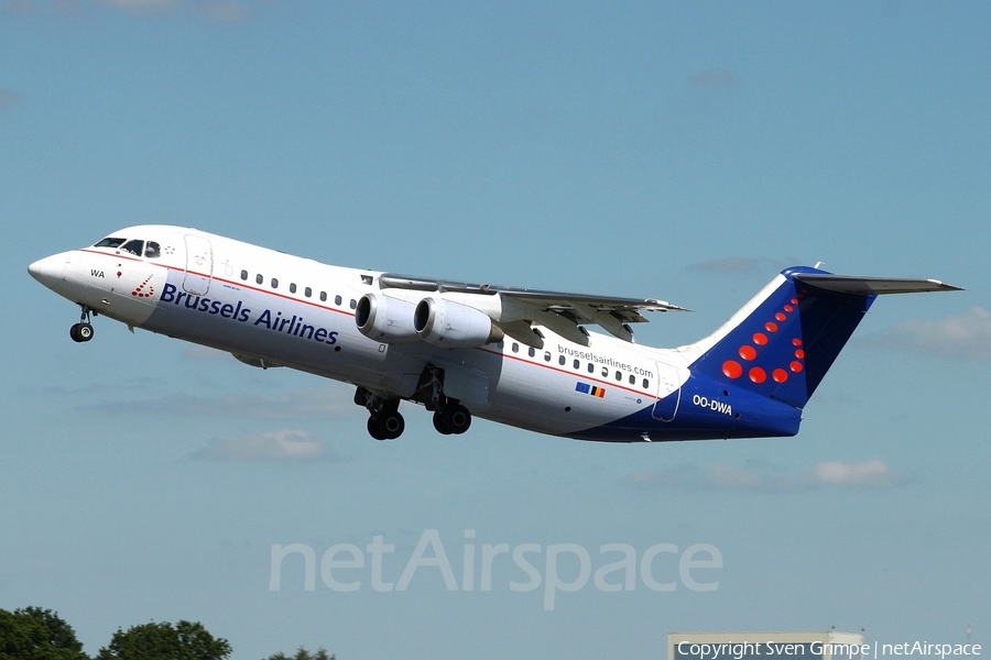 Brussels Airlines BAe Systems BAe-146-RJ100 (OO-DWA) | Photo 42060