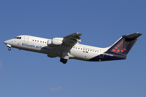 Brussels Airlines BAe Systems BAe-146-RJ100 (OO-DWF) at  Hamburg - Fuhlsbuettel (Helmut Schmidt), Germany