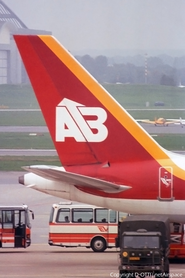 Air Belgium Boeing 757-23A (OO-ILI) | Photo 249384