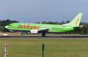 Jet4you Boeing 737-46J (OO-JAM) at  Brussels - International, Belgium