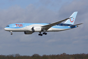 TUI Airlines Belgium Boeing 787-8 Dreamliner (OO-LOE) at  Hamburg - Fuhlsbuettel (Helmut Schmidt), Germany